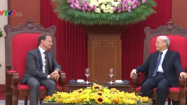 Генсек ЦК КПВ Нгуен Фу Чонг принял посла Бельгии во Вьетнаме